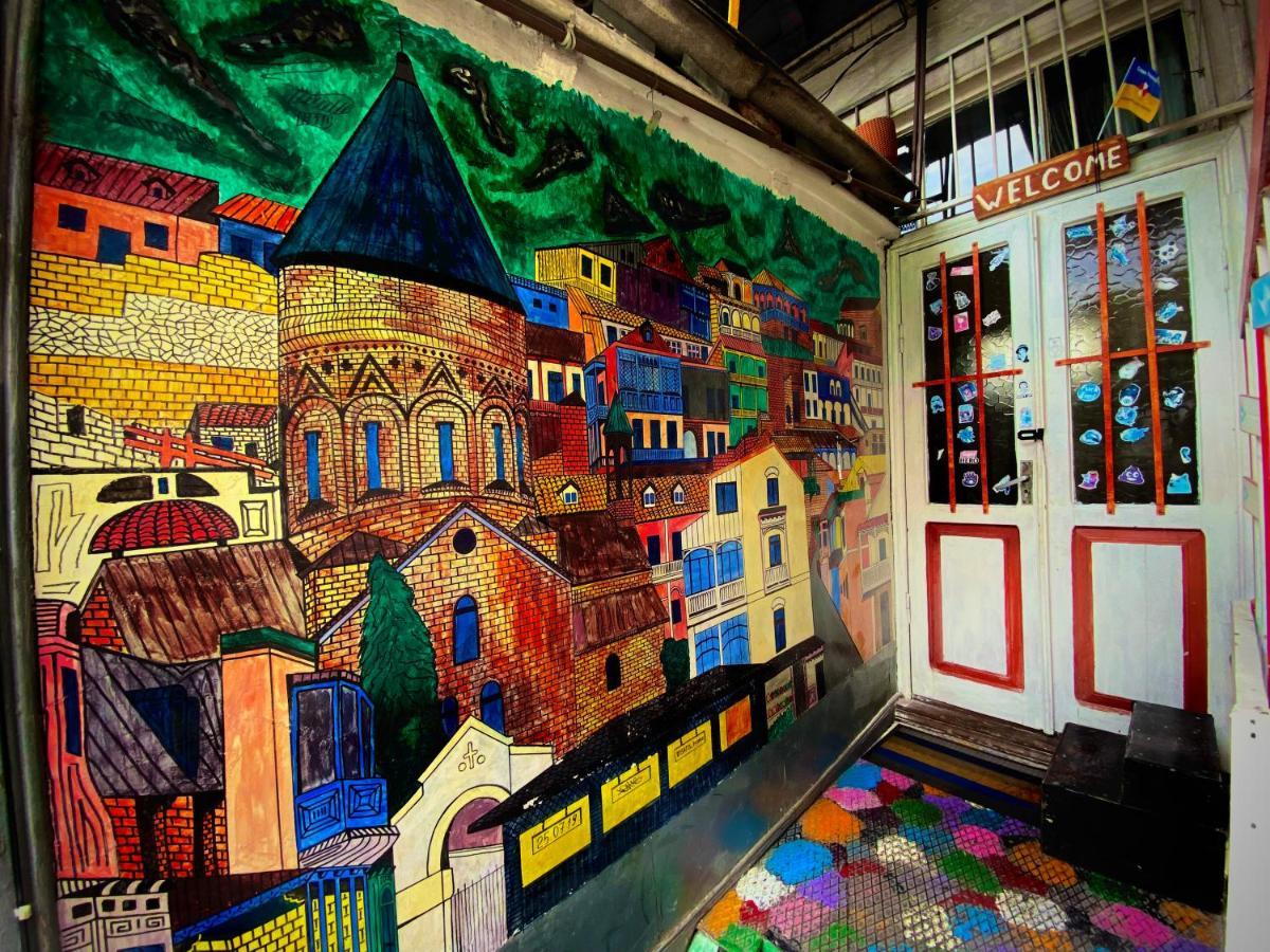 Traveler hostel Tbilisi Eksteriør bilde